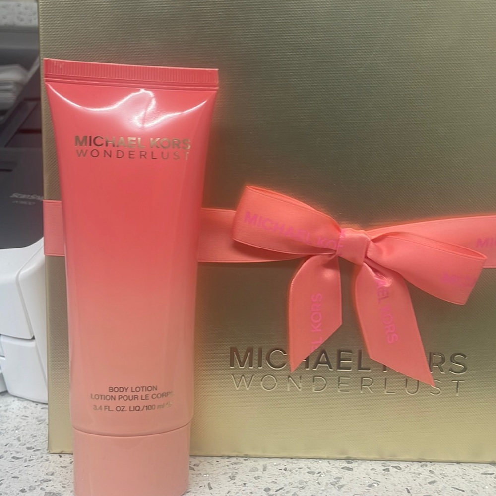 Michael Kors wonderlust body lotion- never used